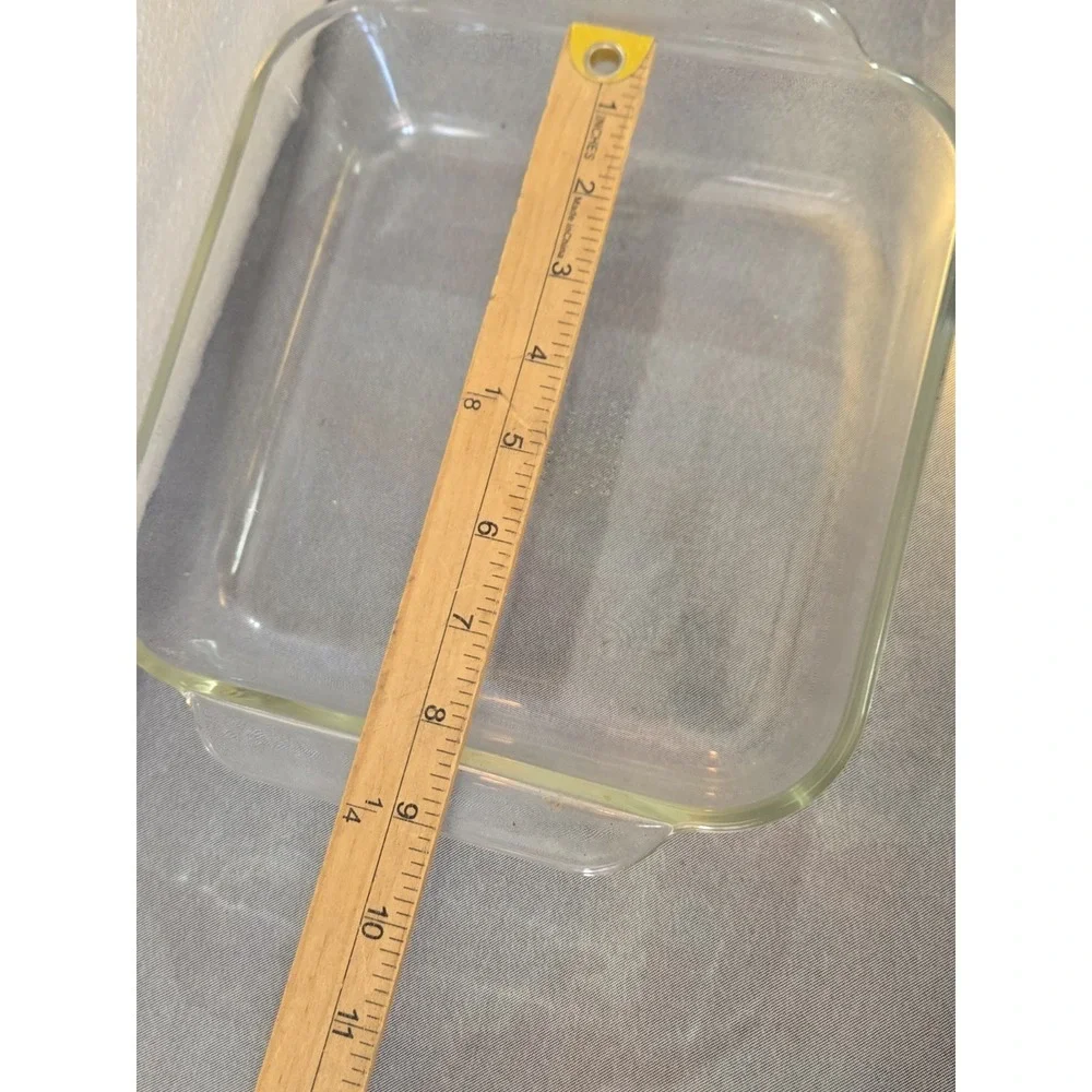 Pyrex brand corning